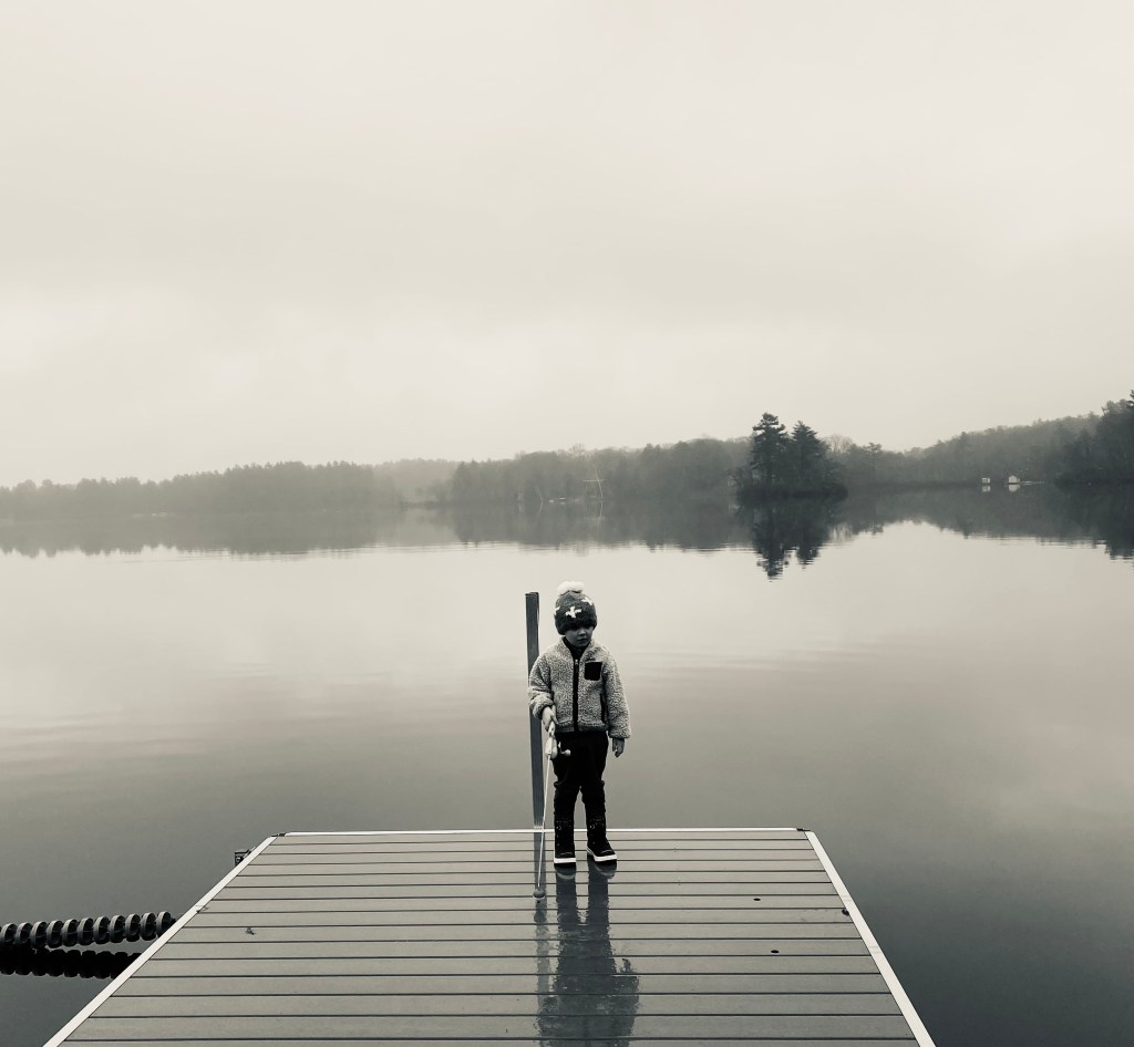 a turn towards the periphery in order to reach the&nbsp;center